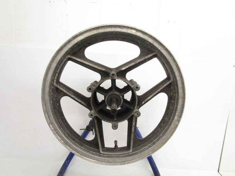 85 Kawasaki Ninja ZX 900 A GPz Front Wheel Rim 16